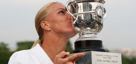 Svetlana Kuznetsova Stages A French Open Surprise, Dinara Safina, The French Open, Roland Garros 2009, Lawn Tennis Magazine